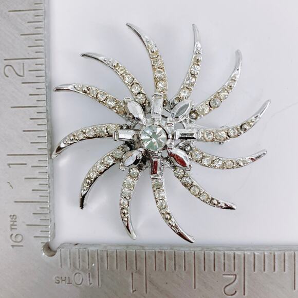 Vintage Mid Century Brooch Silver Tone Starburst Clear Rhinestone Jewelry - Picture 7 of 9